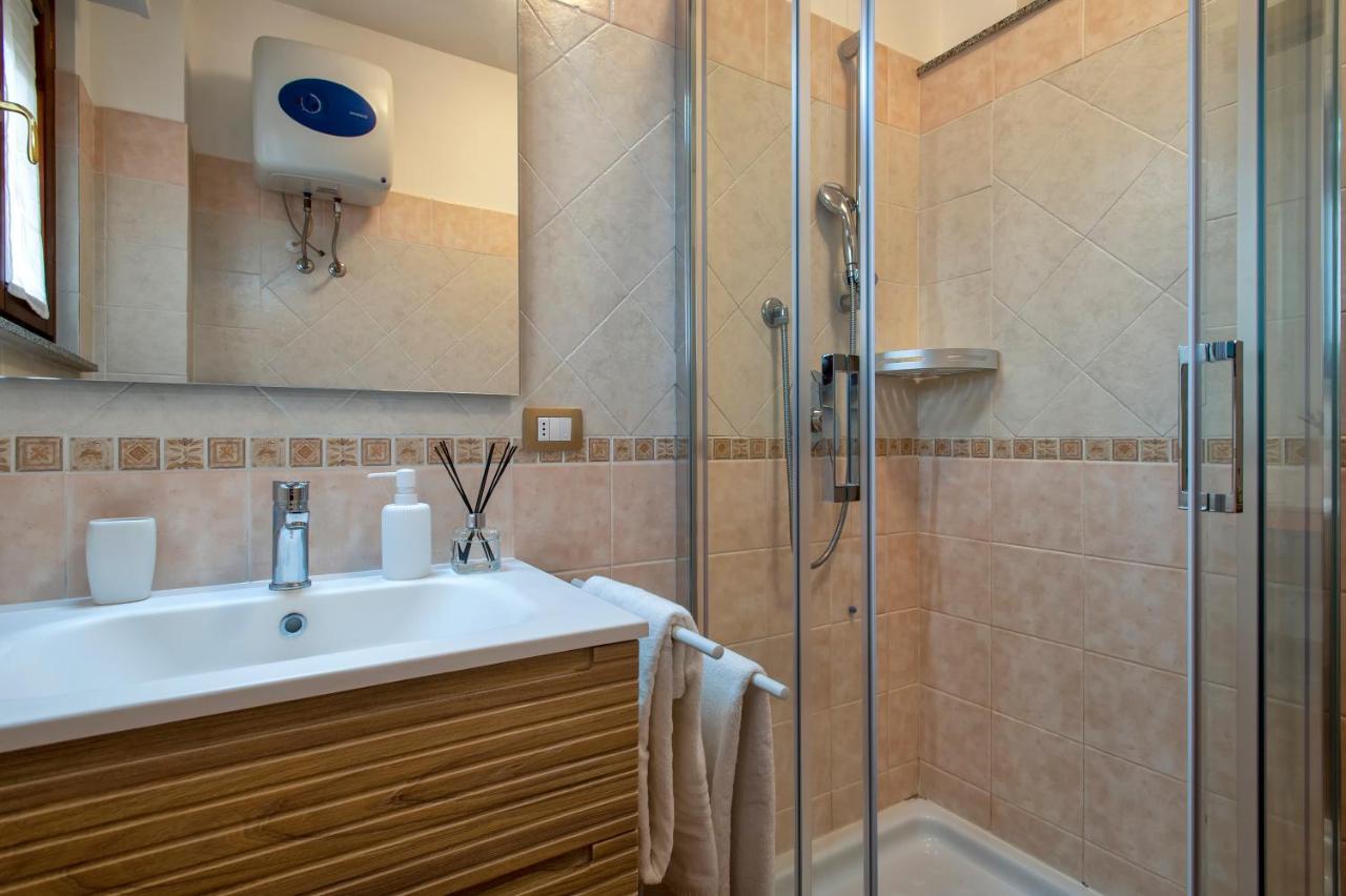 Le Terrazze Apartments Альгеро Екстер'єр фото