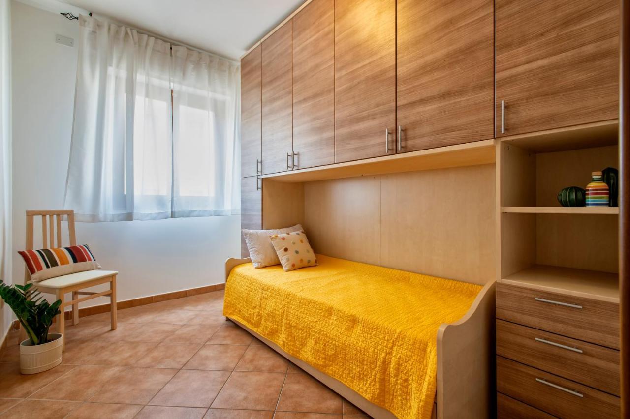 Le Terrazze Apartments Альгеро Екстер'єр фото