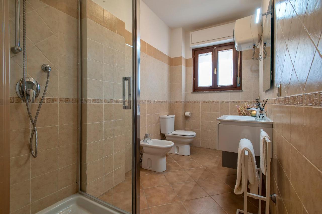 Le Terrazze Apartments Альгеро Екстер'єр фото