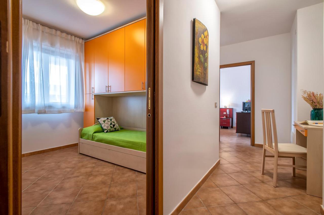 Le Terrazze Apartments Альгеро Екстер'єр фото