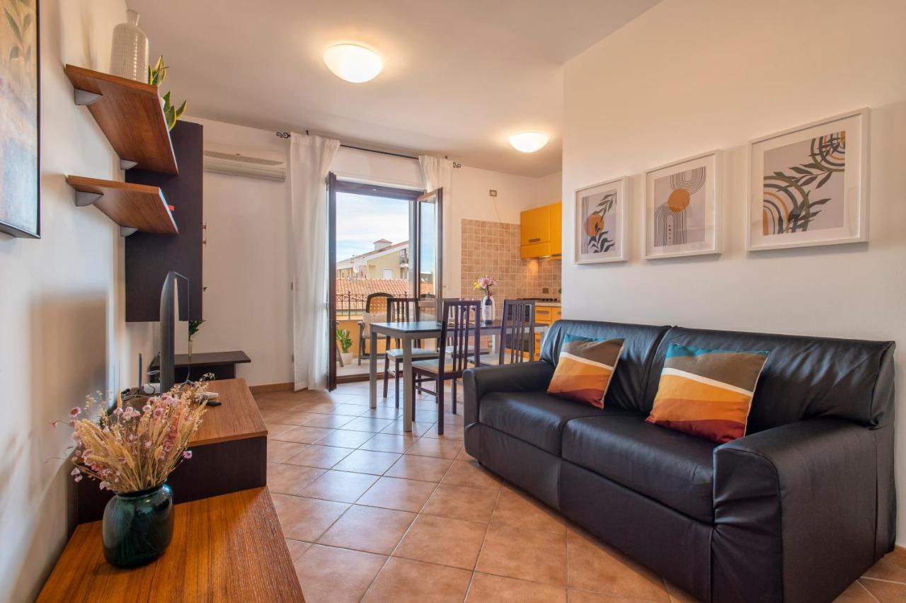 Le Terrazze Apartments Альгеро Екстер'єр фото